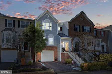 6831 Kerrywood Circle Centreville, VA 20121