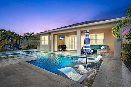 11821 SW Crestwood Circle Port Saint Lucie, FL 34987