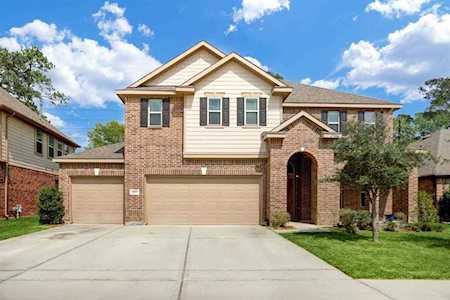 8747 Stoney Brook Ln Magnolia, TX 77354