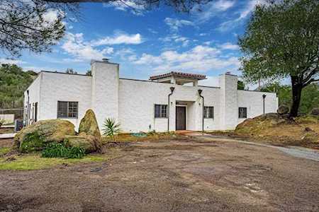 20850 Deerhorn Valley Rd Jamul, CA 91935