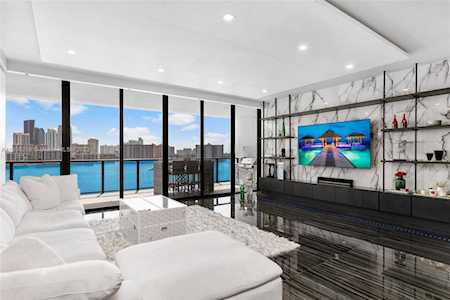 5000 Island Estates Dr #802 Aventura, FL 33160