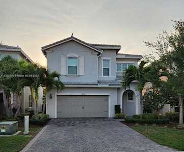 1434 Myrtle Oak Ter Hollywood, FL 33021
