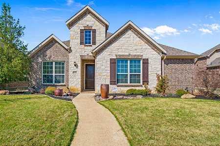 8025 Shadow Wood Drive North Richland Hills, TX 76182