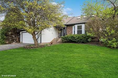 80 Copperwood Dr Buffalo Grove, IL 60089
