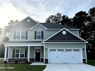 1010 Sailfish Street New Bern, NC 28562