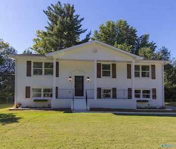 2813 NW Moss Road Huntsville, AL 35810