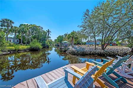 9820 Montana Ct Bonita Springs, FL 34135
