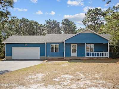 114 E Ivybridge Drive Hubert, NC 28539
