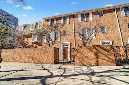227 E 2Nd Street Dayton, OH 45402