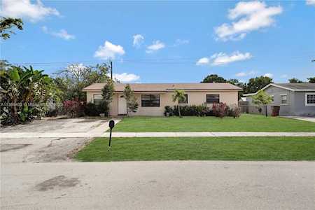 1210 SW 5th Ave Deerfield Beach, FL 33441