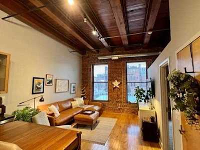150 E Main Street Columbus, OH 43215