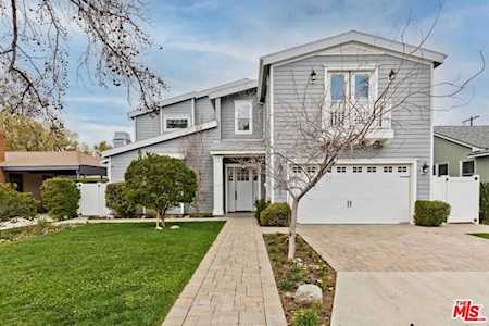 14001 La Maida St Sherman Oaks, CA 91423