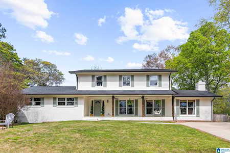3121 Woodclift Circle Mountain Brook, AL 35243