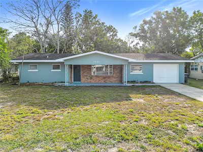 1862 4th St Winter Haven, FL 33880