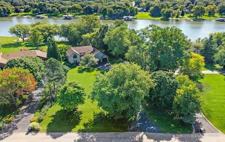 28683 W Rivers Edge Dr Cary, IL 60013