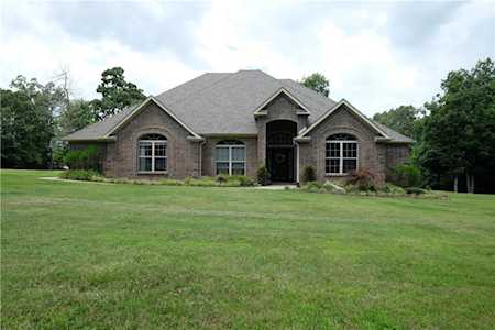 13700 Crazy Horse Dr Rogers, AR 72758