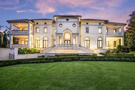 39 Braewood Place Dallas, TX 75248