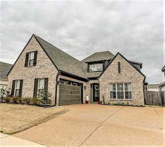 10254 Evergreen Manor Cv Lakeland, TN 38002