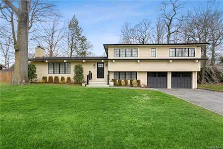 45 Woodcut Lane New Rochelle, NY 10804