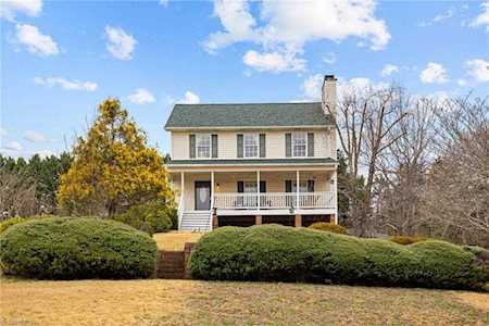 126 Central Oaks Road Clemmons, NC 27012
