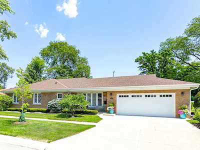 1131 S Lincoln Ave Park Ridge, IL 60068