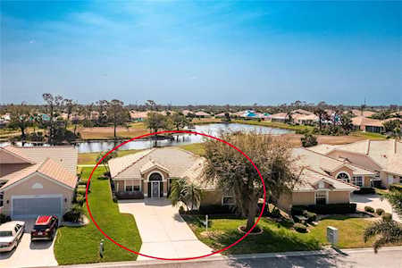 8573 Lakeside Dr Englewood, FL 34224