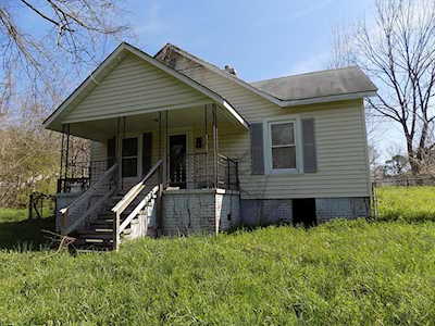 102 Maple Dr Mount Holly, NC 28120