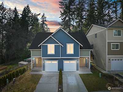 3717 Mountaire Way Silverdale, WA 98383