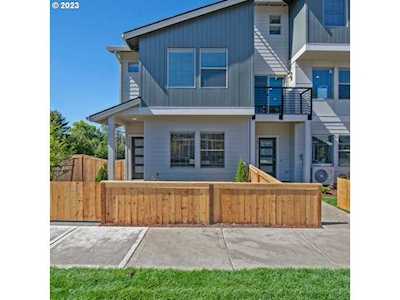 11409 SE Pleasant Valley PKWY #LT395 Happy Valley, OR 97086