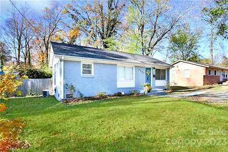 4407 Sharon Amity Rd Charlotte, NC 28205