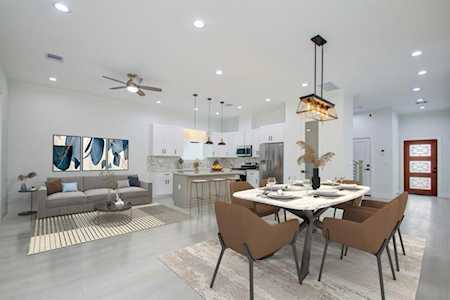 2412 Dalview St Houston, TX 77091