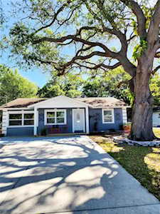 1741 Jade Ave Clearwater, FL 33755