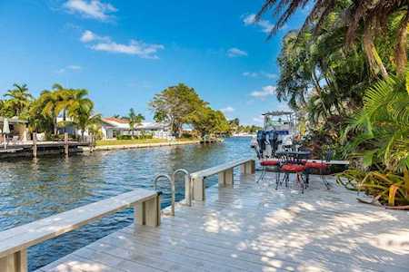 2213 NE 16th Street Fort Lauderdale, FL 33305