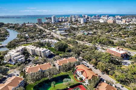 850 S Tamiami Trl #706 Sarasota, FL 34236