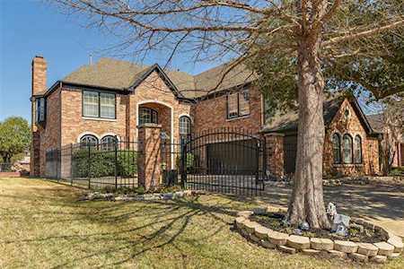 804 Riviera Drive Mansfield, TX 76063