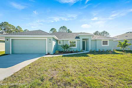 466 SW Olsmar Street Palm Bay, FL 32908