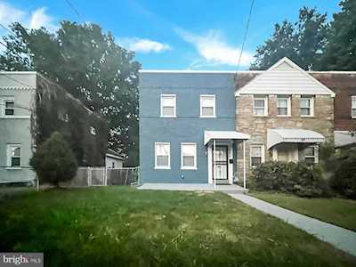 422 Oakwood St SE Washington, DC 20032