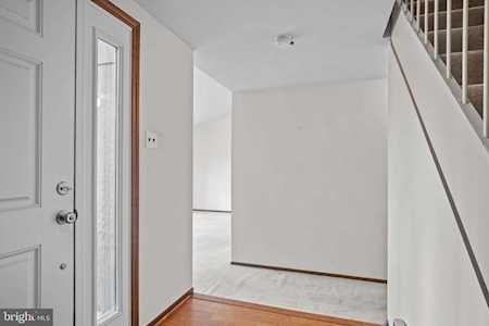 1513 Millikens Bend Rd Herndon, VA 20170