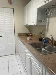 500 NE 2nd St #324 Dania Beach, FL 33004