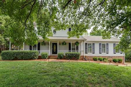 6712 N Creekwood Dr Brentwood, TN 37027