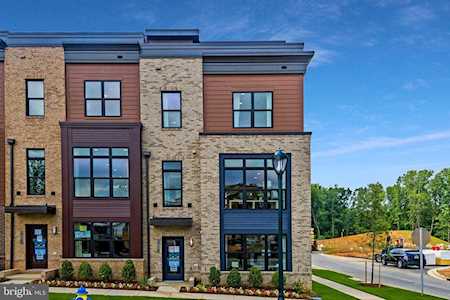 3718 Blue Lobelia Dr Rockville, MD 20852