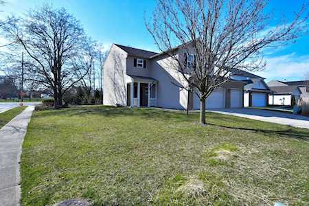 19139 Prairie Crossing Dr Noblesville, IN 46062