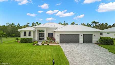 3813 Kismet Lakes Ln Cape Coral, FL 33993