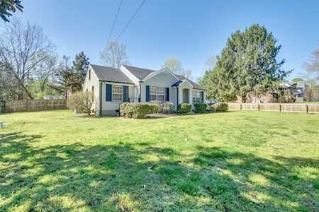 979 Greerland Dr Nashville, TN 37204