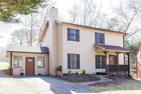 19 Stephanie Ln Asheville, NC 28805