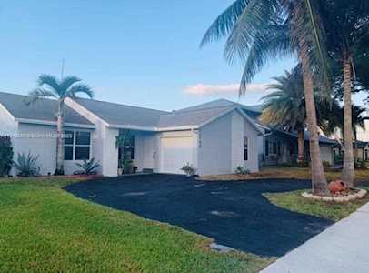 11740 NW 41st St Sunrise, FL 33323