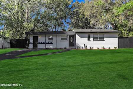 9058 Castle BLVD Jacksonville, FL 32208