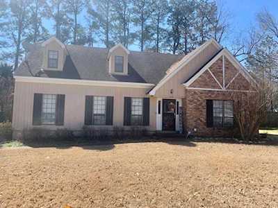 3175 Ridge Meadow Cv Memphis, TN 38128