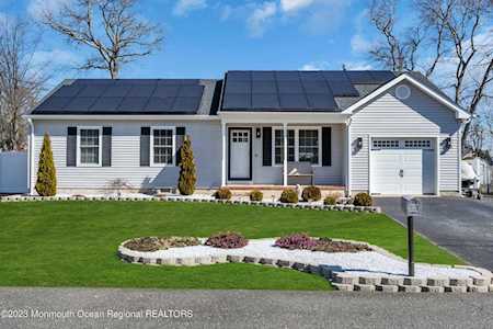 720 Conifer Dr Forked River, NJ 08731