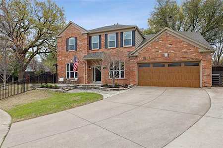 701 Ruby Court Grapevine, TX 76051